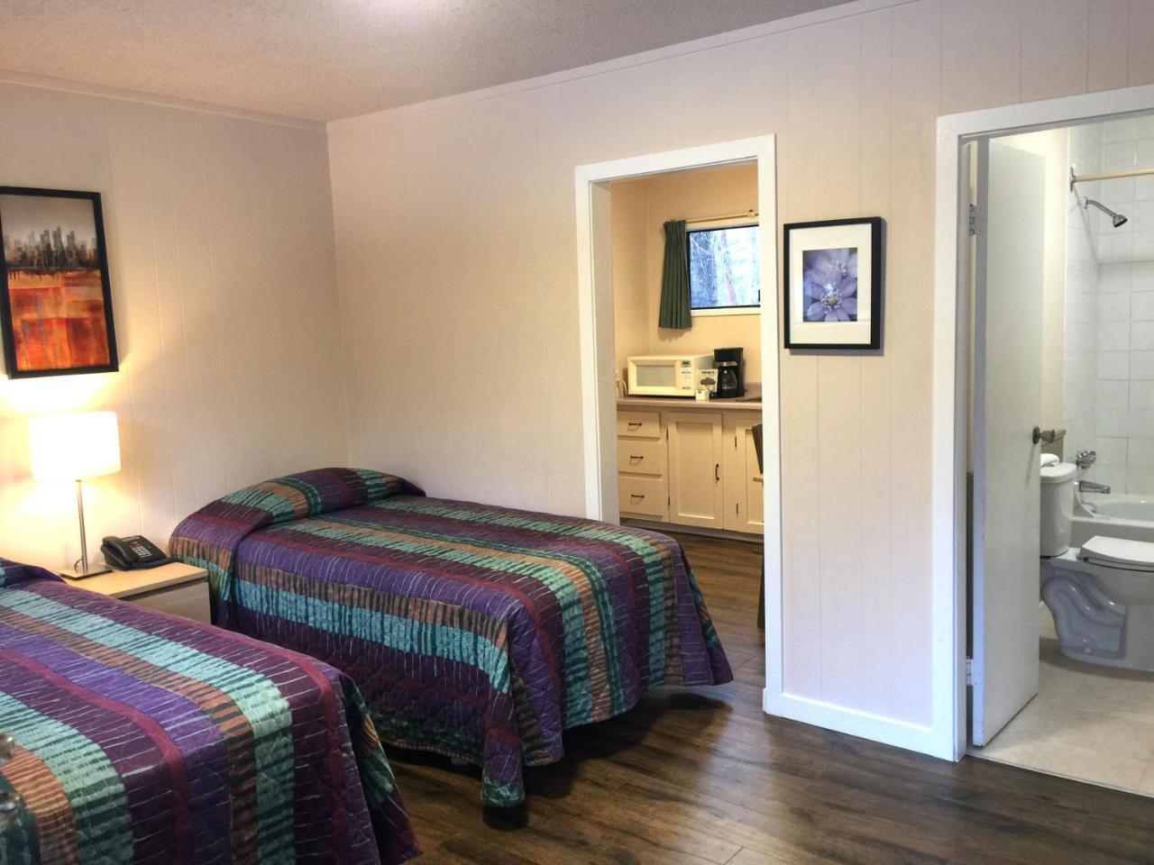 The Hitching Post Motel